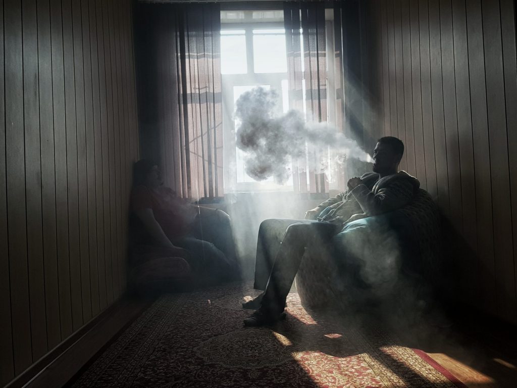 Know How to Remove Cigarette Smoke from Your House