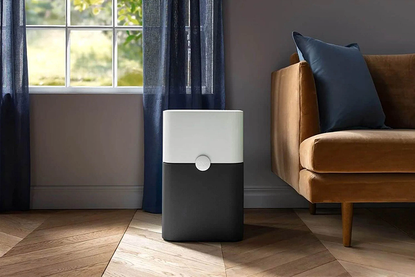 Clean indoor environment with air purifier for winter pollution protection