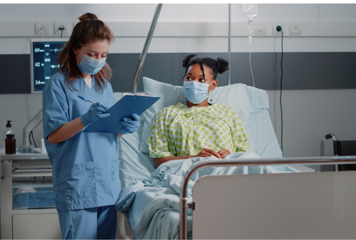 doctor-talking-with-his-patient-clinic